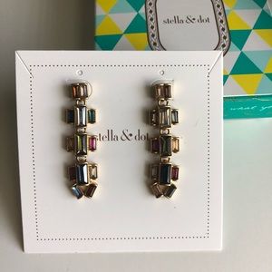 3/$25 Stella & Dot Hatley Earrings Gold